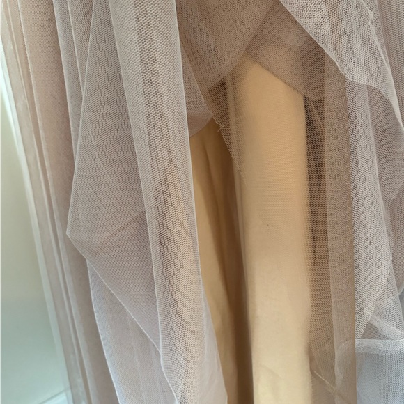 La Femme Formal Gown - size 6 - perfect condition. - Picture 11 of 13